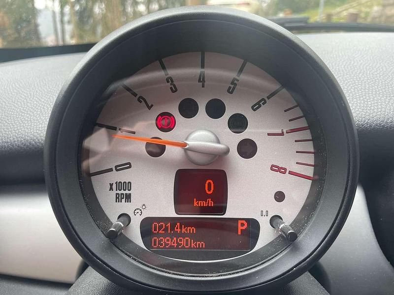 Second-hand Mini Cooper Cabriolet 122 CP (89 kW) 2014 Argintiu Cabrio