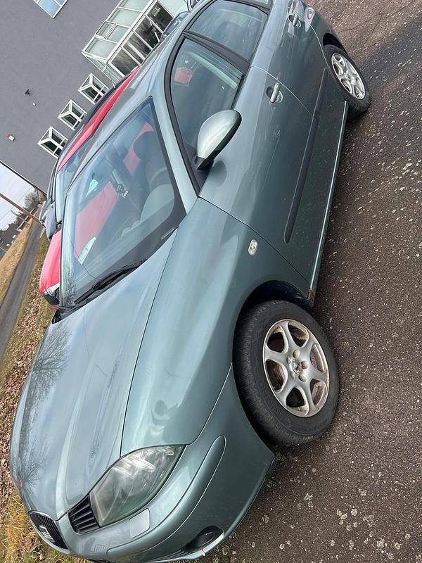 Gebraucht Seat Ibiza 75 PS (55 kW) 2003 Blau Kleinwagen
