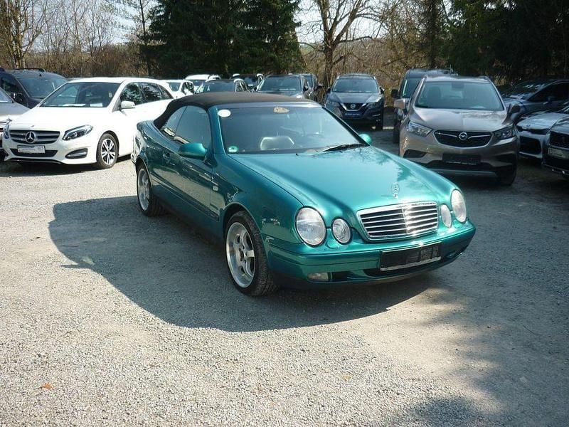 Gebraucht Mercedes CLK230 Avantgarde 193 PS (141 kW) 1998 Blau Cabrio