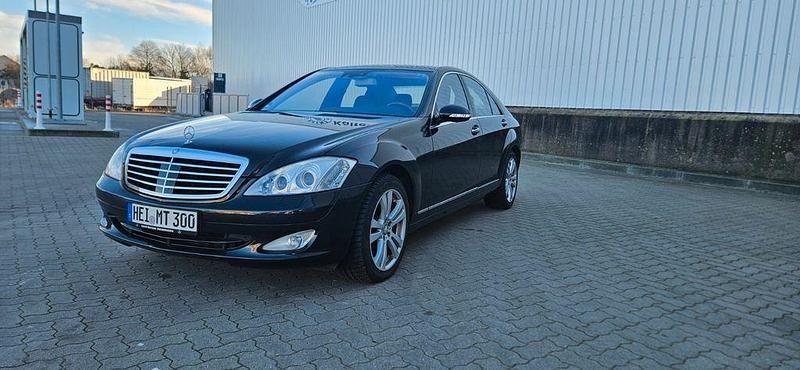 Schwarz Gebraucht 2007 Mercedes S500 Limousine | 12.000 € (Fairer Preis) - Bild 1/4