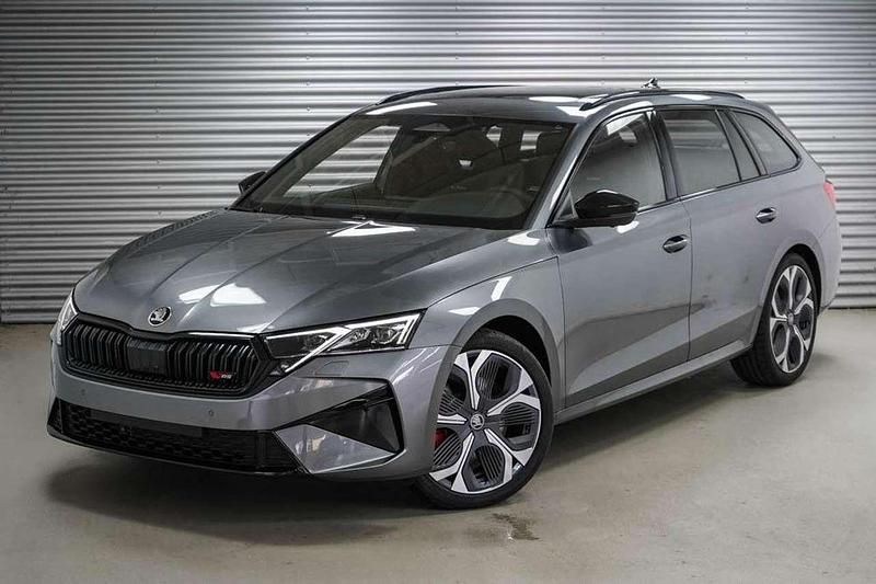 Graphitgrau metallic (5x) Gebraucht 2025 Skoda Octavia RS Kombi | 41.990 € (Fairer Preis) - Bild 1/4