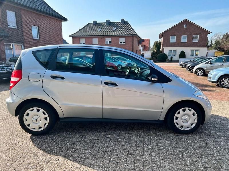 Gebraucht Mercedes A180 109 PS (80 kW) 2006 Silber Limousine