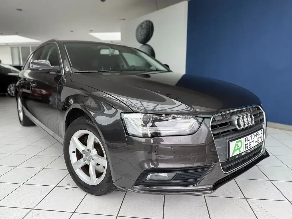 Gebraucht Audi A4 Ambiente 143 PS (105 kW) 2013 Grau Kombi