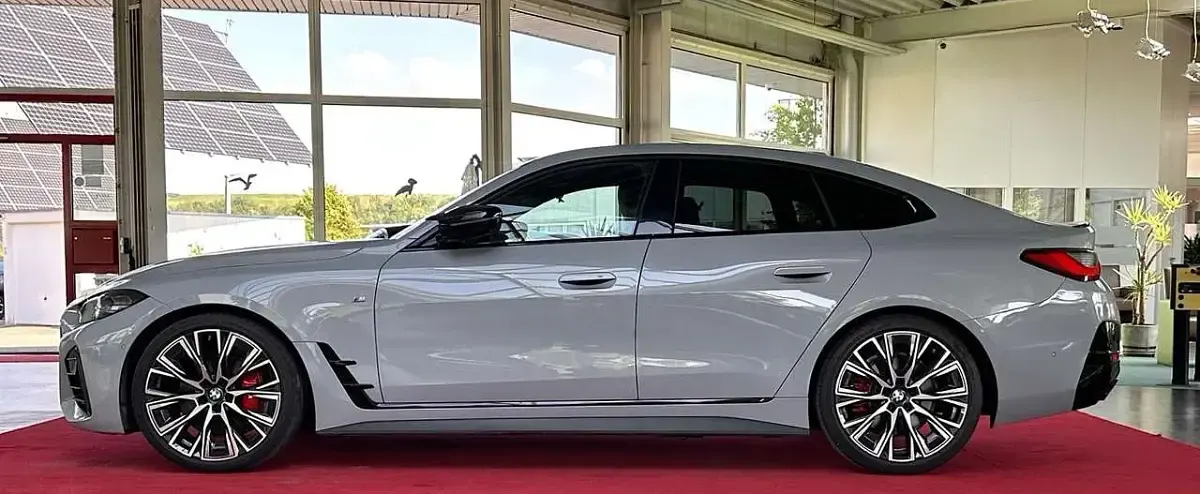 Gebraucht BMW 440 Shadowline 374 PS (275 kW) 2023 Brooklyn grau metallic Limousine