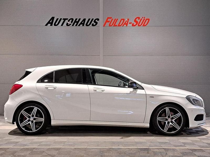 Gebraucht Mercedes A250 AMG 211 PS (155 kW) 2013 Weiß Limousine