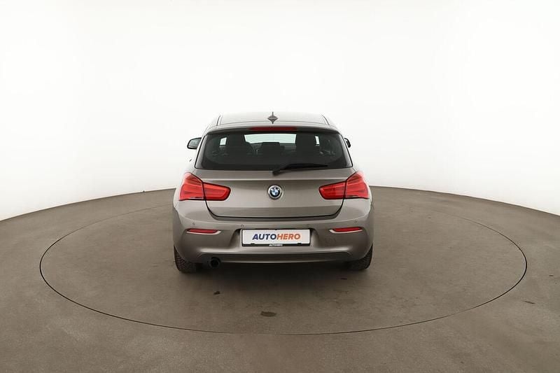Gebraucht BMW 118 Advantage 136 PS (100 kW) 2017 Grau Kleinwagen