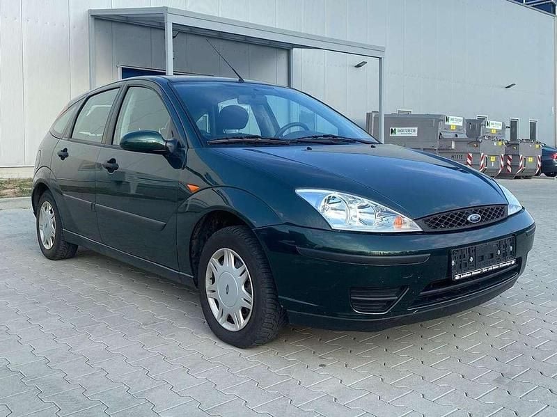 Second-hand Ford Focus 101 CP (74 kW) 2004 Verde Hatchback