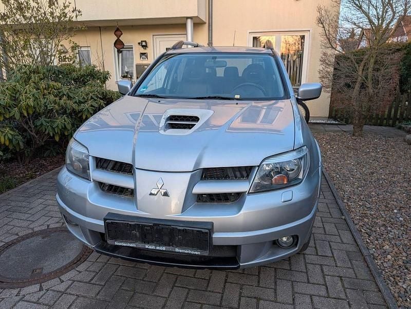 Gebraucht Mitsubishi Outlander 201 PS (147 kW) 2006 Silber SUV