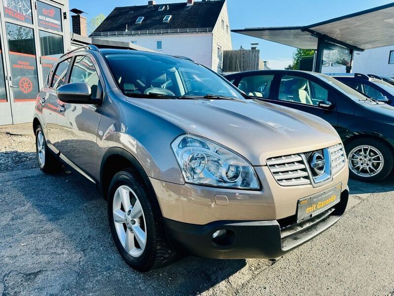 Gold Gebraucht 2009 Nissan Qashqai Tekna SUV | 5.850 € (Fairer Preis) - Bild 1/4