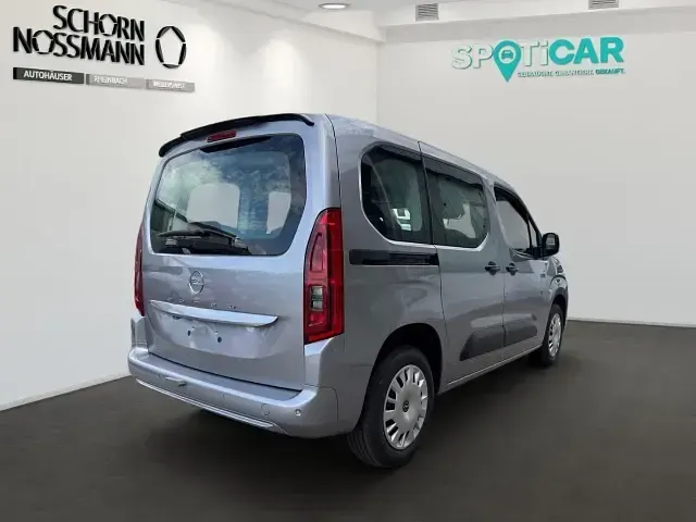 Neu Opel Combo Life Edition 102 PS (75 kW) 2026 Grau Kombi