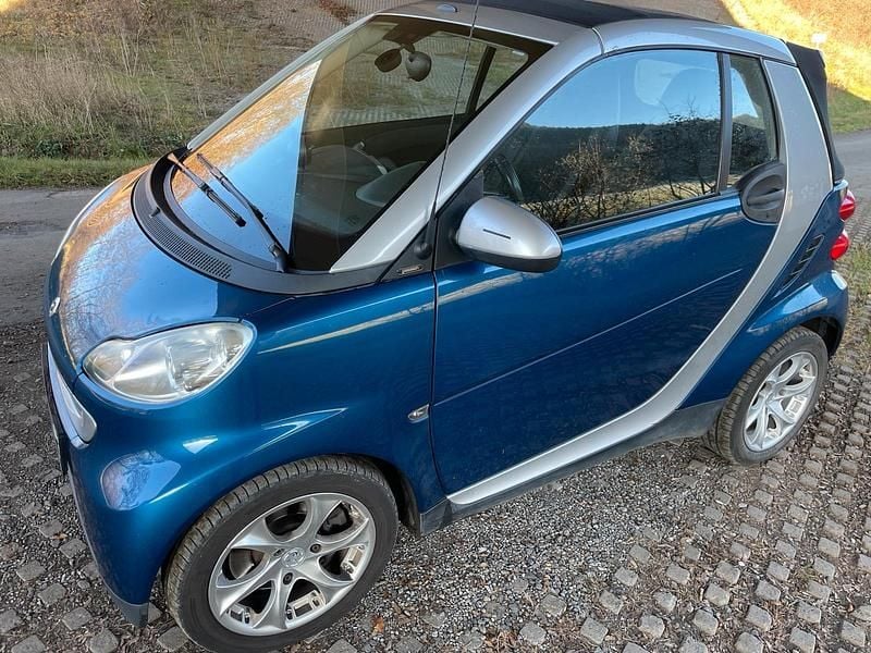 Blau Gebraucht 2010 Smart ForTwo Cabrio Passion Cabrio | 4.500 € (Superpreis) - Bild 1/4