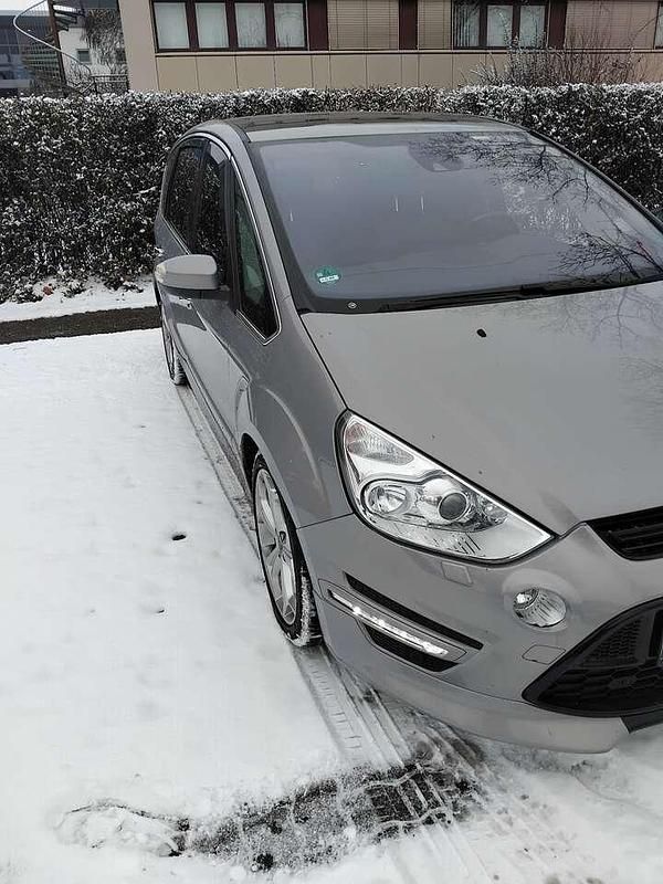 Gebraucht Ford S-MAX Titanium X 163 PS (119 kW) 2013 Van / Kleinbus