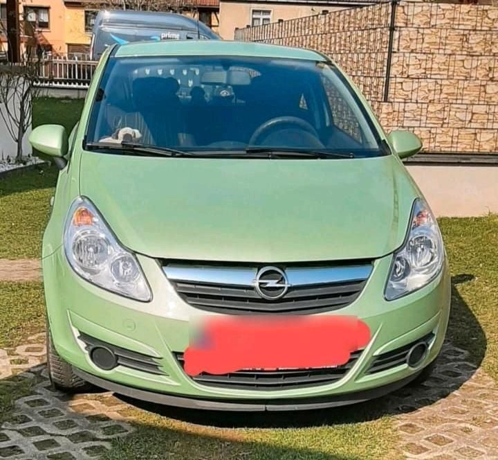 Grün Gebraucht 2009 Opel Corsa Kleinwagen | 2.600 € - Bild 1/4