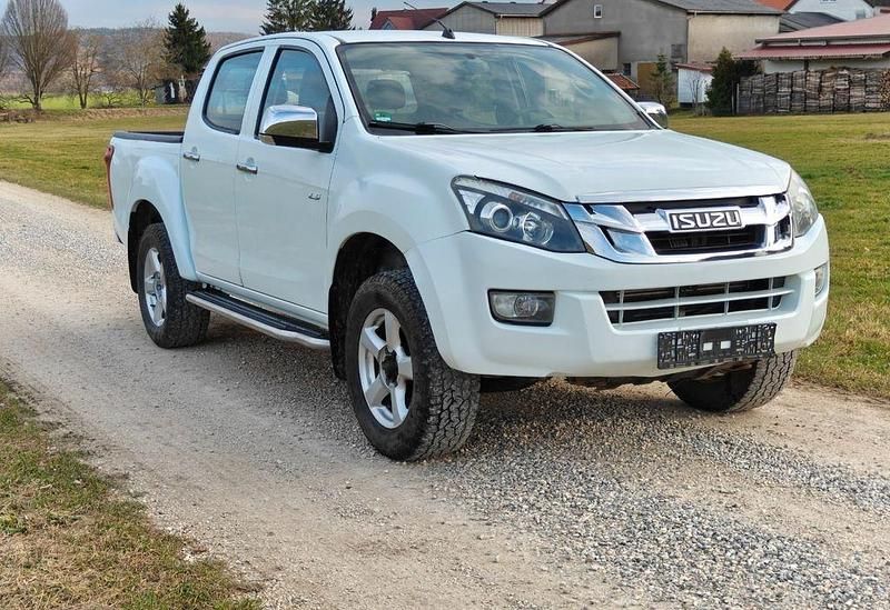 Gebraucht Isuzu Pick up 163 PS (119 kW) 2013 Weiß Pickup
