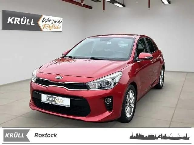 Rot Gebraucht 2019 Kia Rio Spirit Limousine | 12.990 € (Fairer Preis) - Bild 1/4