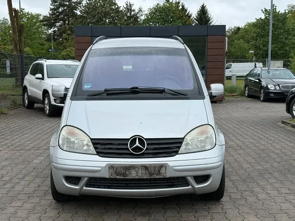 Gebraucht Mercedes Vaneo 102 PS (75 kW) 2003 Silber Van / Kleinbus