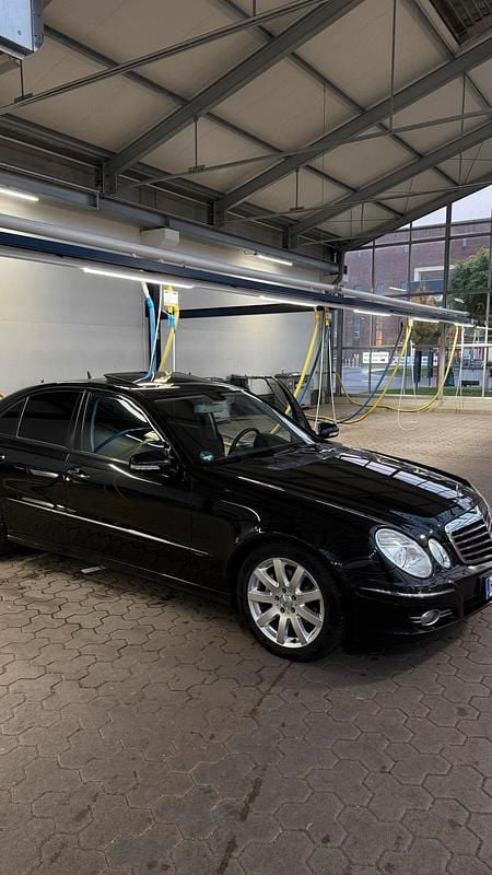 Gebraucht 2007 Mercedes E320 Avantgarde Limousine | 5.000 € (Fairer Preis) - Bild 1/4