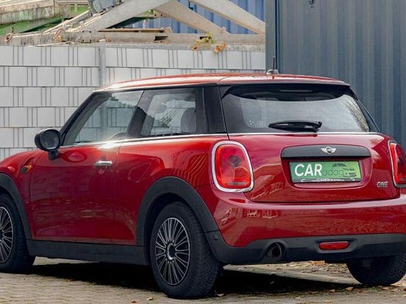 Gebraucht Mini ONE 102 PS (75 kW) 2014 Rot Kleinwagen