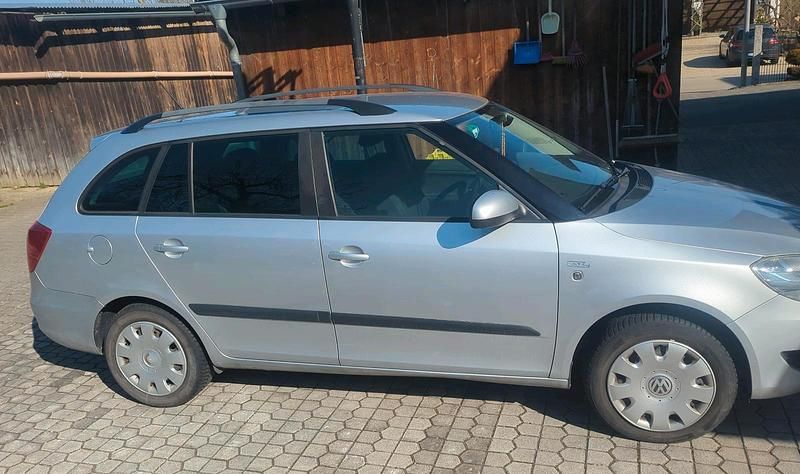 Gebraucht Skoda Fabia 105 PS (77 kW) 2012 Silber Kombi