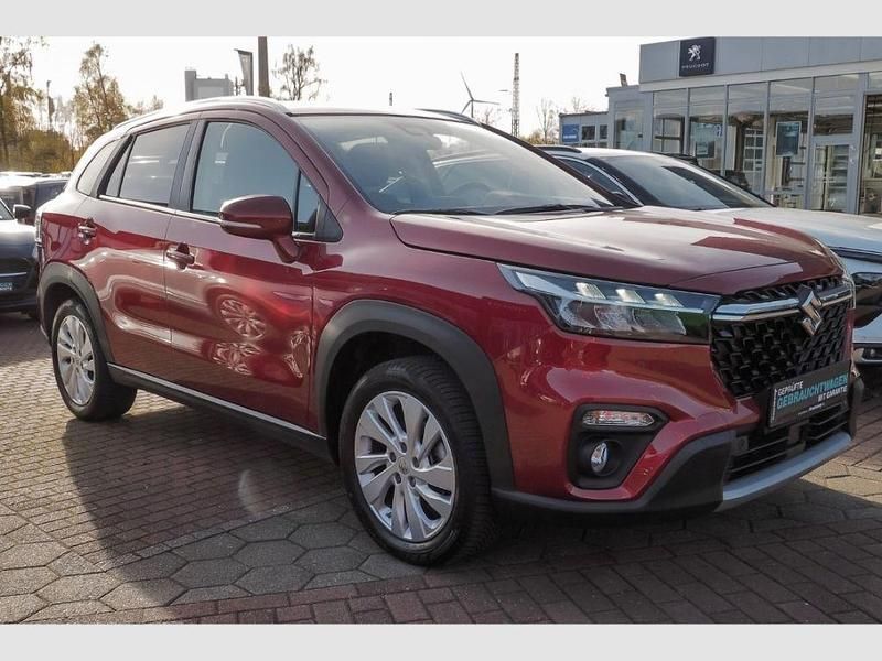 Gebraucht Suzuki SX4 S-Cross Comfort 129 PS (94 kW) 2022 Rot SUV
