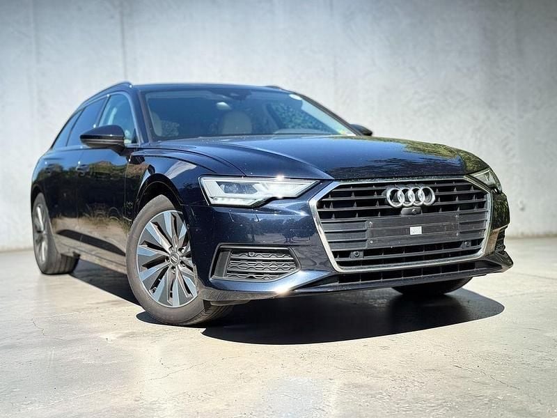 Gebraucht Audi A6 Basis 204 PS (150 kW) 2019 Blau Kombi
