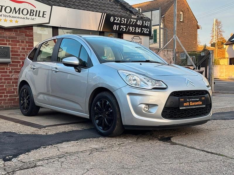 Grau Gebraucht 2010 Citroën C3 Tendance Kleinwagen | 2.690 € (Fairer Preis) - Bild 1/4