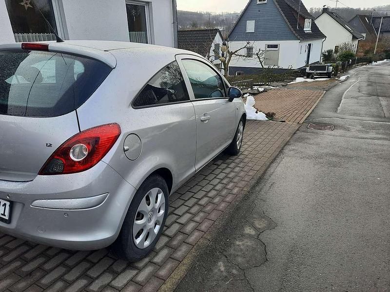 Gebraucht Opel Corsa Edition 65 PS (47 kW) 2008 Kleinwagen