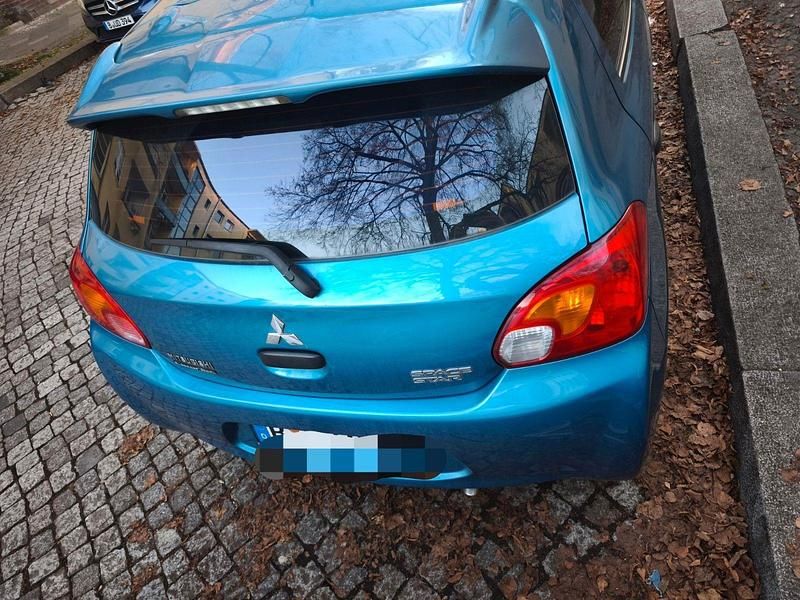 Gebraucht Mitsubishi Space Star Plus 71 PS (52 kW) 2015 Blau Kleinwagen