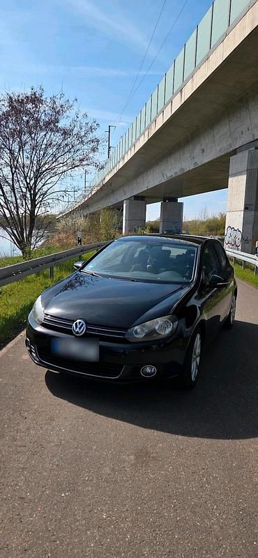 Second-hand VW Golf VI 122 CP (89 kW) 2009 Negru Hatchback