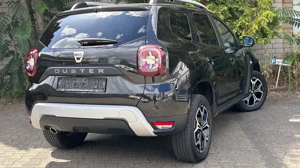 Gebraucht Dacia Duster Prestige 109 PS (80 kW) 2018 Schwarz SUV