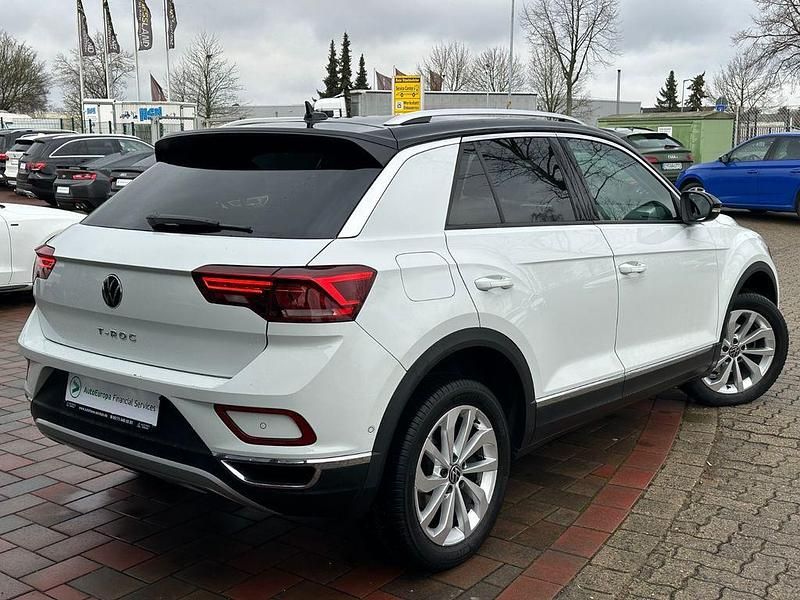 Gebraucht VW T-Roc Style 150 PS (110 kW) 2023 Weiß SUV