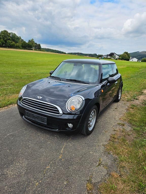 Schwarz Gebraucht 2009 Mini ONE Kleinwagen | 5.200 € (Etwas zu teuer) - Bild 1/4
