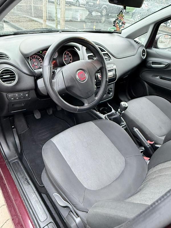 Gebraucht Fiat Punto 2013 Rot Kleinwagen