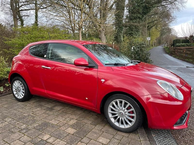 Gebraucht Alfa Romeo MiTo 95 PS (69 kW) 2016 Rot Kleinwagen