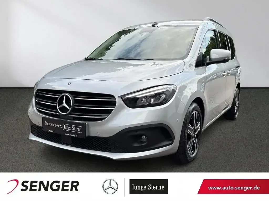 Gebraucht Mercedes T180 Progressive 116 PS (85 kW) 2025 Van / Kleinbus