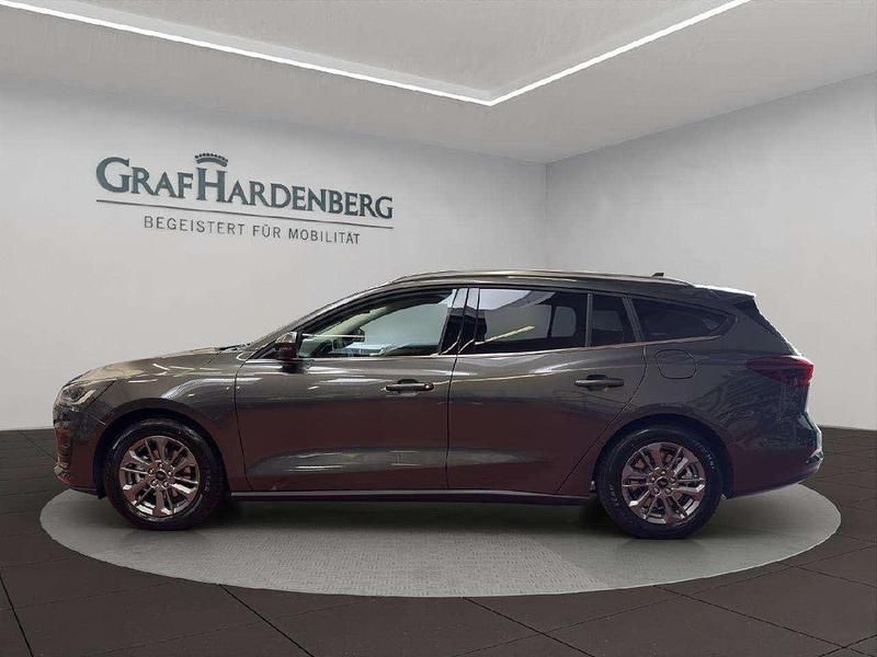 Gebraucht Ford Focus Titanium 125 PS (91 kW) 2025 Magneticgrau (metallic) Kombi