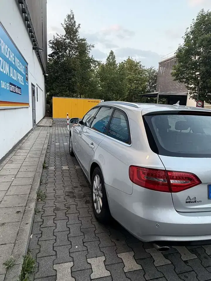 Gebraucht Audi A4 Ambiente 170 PS (125 kW) 2011 Kombi