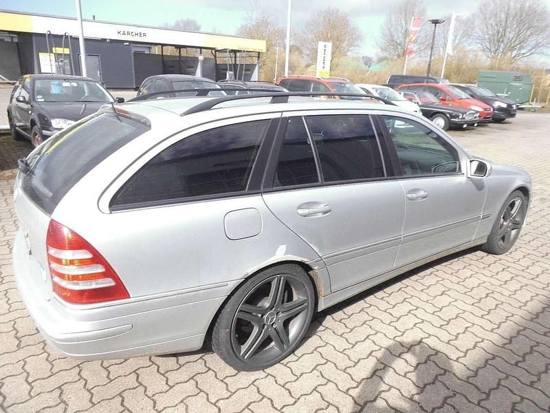 Gebraucht Mercedes C200 122 PS (89 kW) 2005 Silber Kombi