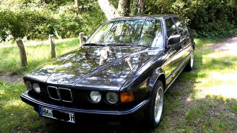 Schwarz Gebraucht 1992 BMW 730 Limousine | 11.900 € - Bild 1/4
