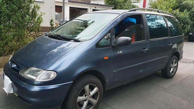 Blau Gebraucht 1997 Ford Galaxy Van / Kleinbus | 900 € (Guter Preis) - Bild 1/4