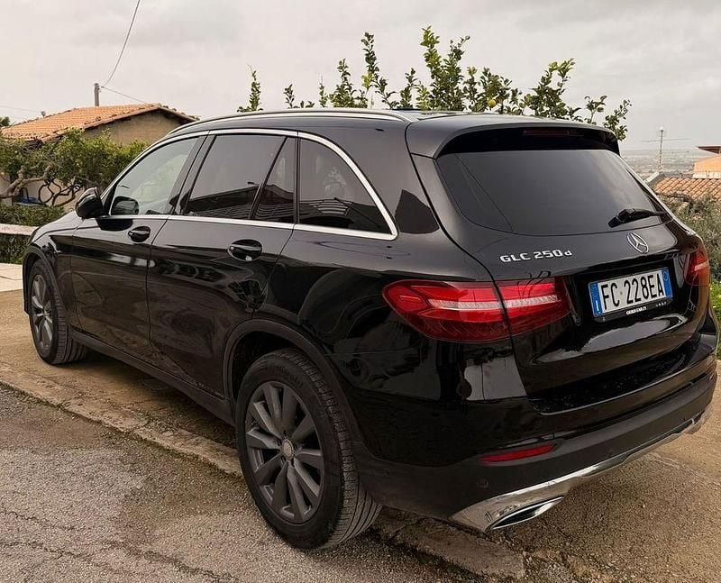 Gebraucht Mercedes GLC250 Exclusive 204 PS (150 kW) 2016 Blau SUV