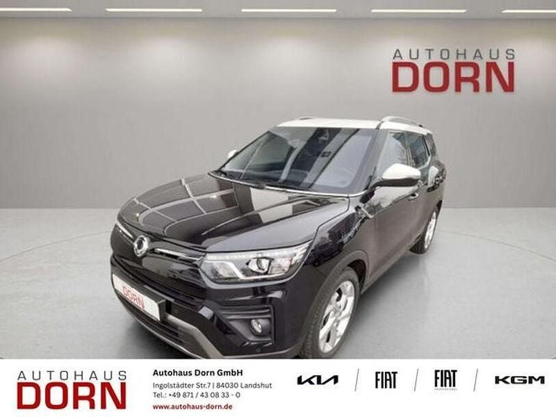 Schwarz Gebraucht 2024 Ssangyong (KGM) Tivoli SUV | 18.990 € - Bild 1/4