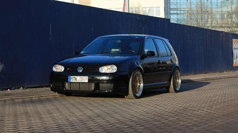 Gebraucht VW Golf IV R 224 PS (164 kW) 2000 Schwarz Limousine