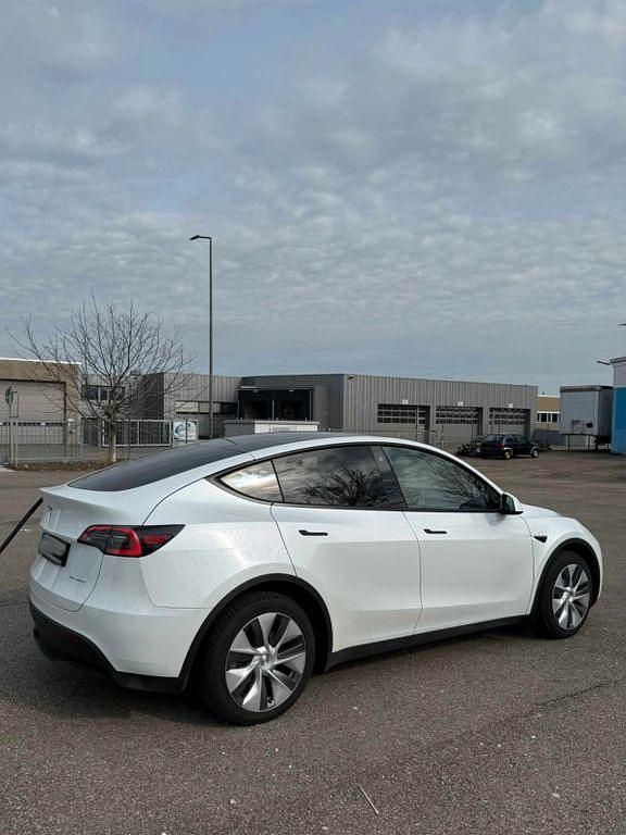 Gebraucht Tesla Model Y 378 kW (514 PS) 2023 Weiß SUV