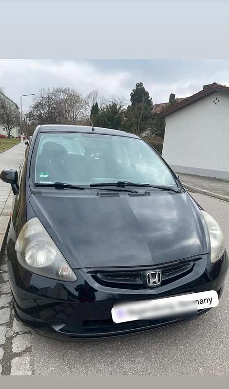Second-hand Honda Jazz 83 CP (61 kW) 2002 Negru Hatchback