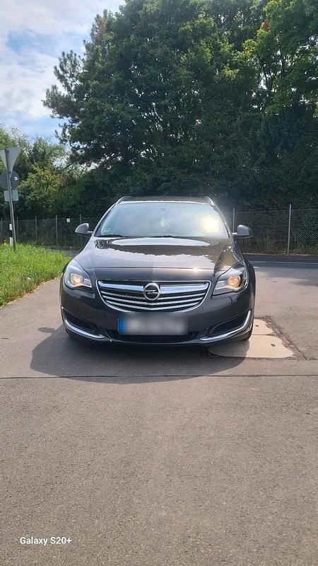 Gelb Gebraucht 2015 Opel Insignia Eco Kombi | 6.500 € (Teuer) - Bild 1/4