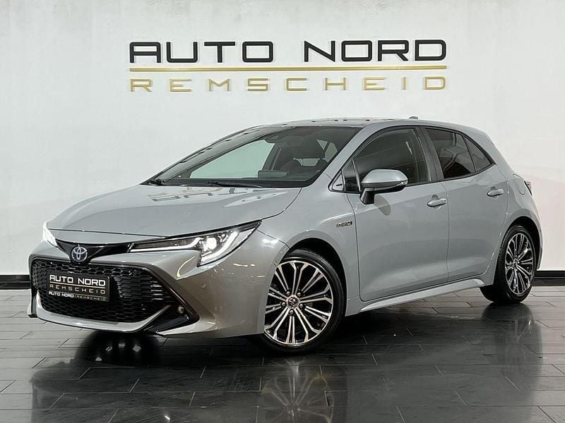 Gebraucht Toyota Corolla Hybrid Club 152 PS (111 kW) 2019 Grau Limousine