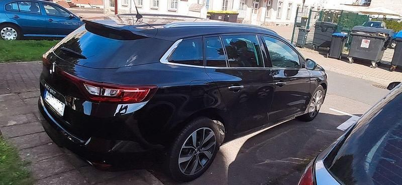 Gebraucht Renault Mégane IV Bose Edition 131 PS (96 kW) 2017 Schwarz Limousine