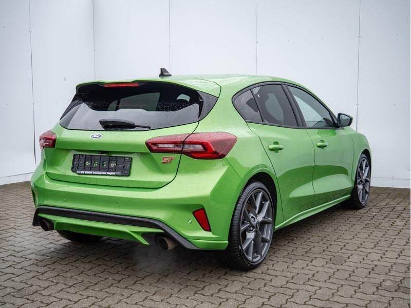 Gebraucht Ford Focus ST 280 PS (205 kW) 2022 Mean green Limousine