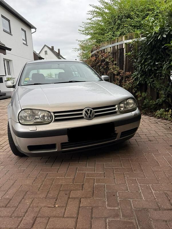 Gebraucht VW Golf IV 75 PS (55 kW) 2002 Silber Kleinwagen